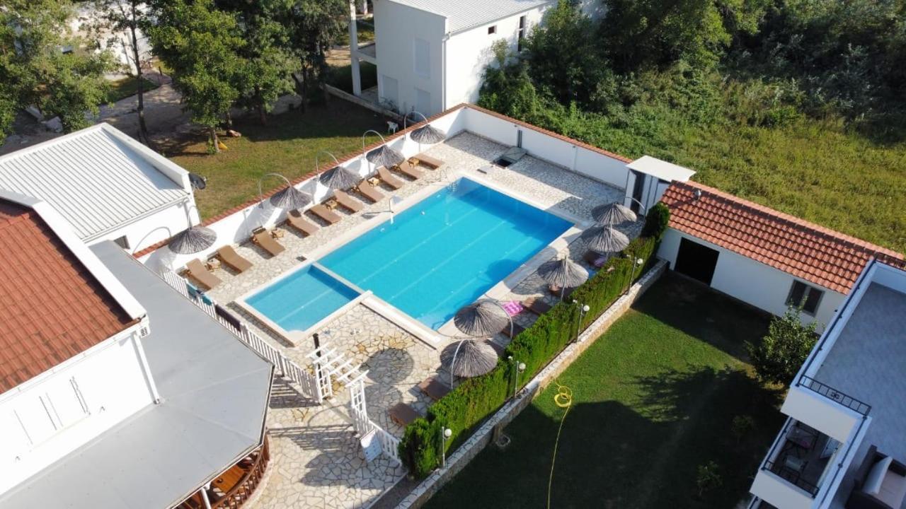 Residence Leora Ulcinj Extérieur photo