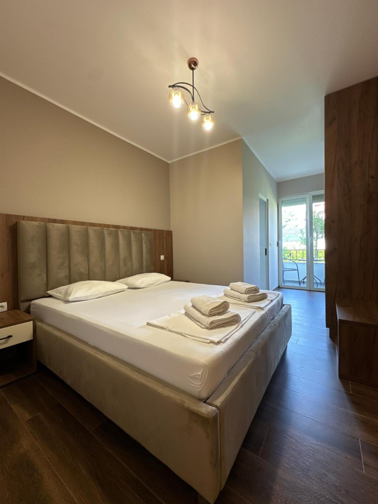 Residence Leora Ulcinj Extérieur photo